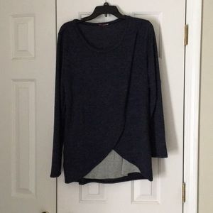 Maternity/ nursing top.